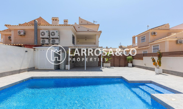 Resale - Detached House/Villa - Torrevieja - Aguas Nuevas