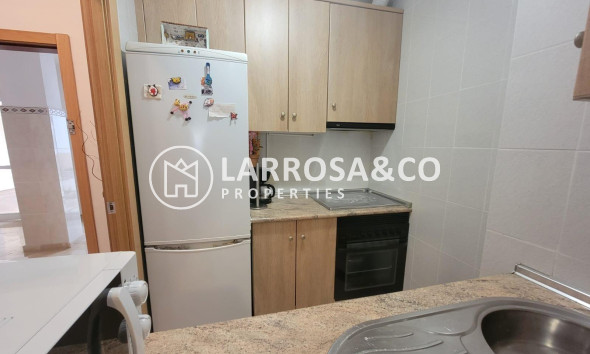 Resale - Ground floor apartment - Torrevieja - Aguas Nuevas