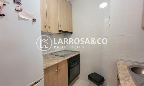 Resale - Ground floor apartment - Torrevieja - Aguas Nuevas