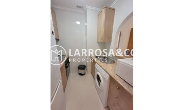Resale - Ground floor apartment - Torrevieja - Aguas Nuevas