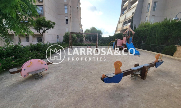 Resale - Ground floor apartment - Torrevieja - Aguas Nuevas