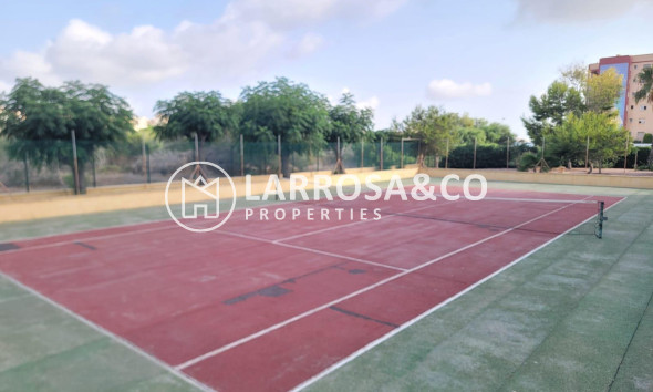 Resale - Ground floor apartment - Torrevieja - Aguas Nuevas