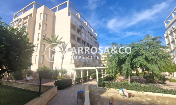Resale - Ground floor apartment - Torrevieja - Aguas Nuevas