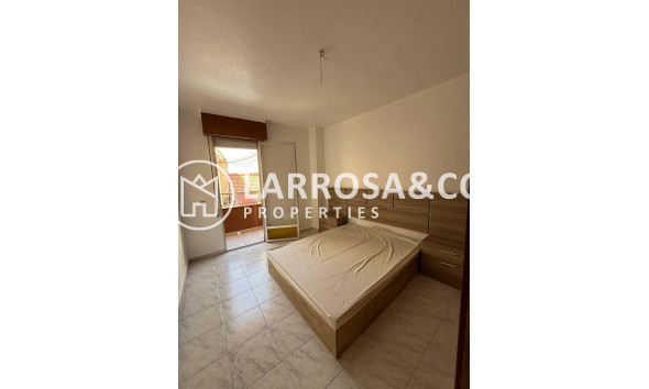 A Vendre - Apartment - Torrevieja - Estacion de autobuses