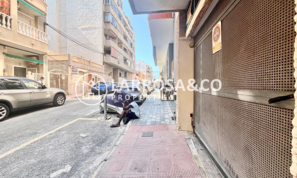 A Vendre - Garage - Torrevieja - Centro