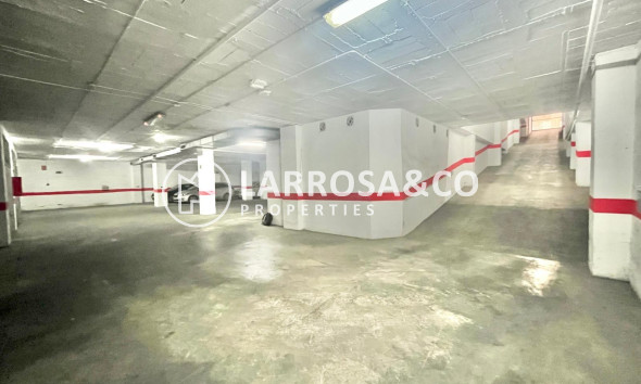 A Vendre - Garage - Torrevieja - Centro