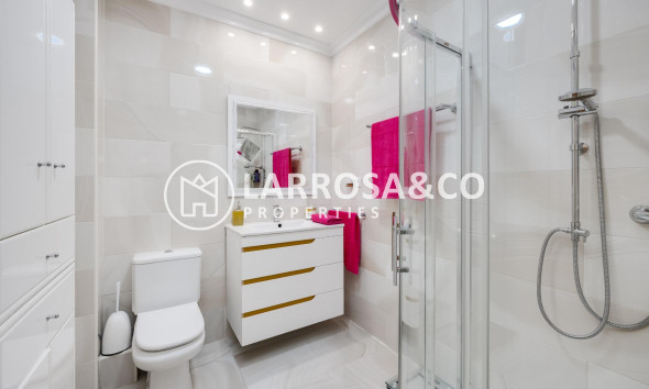 A Vendre - Ground floor apartment - Torrevieja - Playa del cura