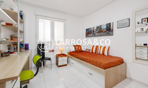 A Vendre - Ground floor apartment - Torrevieja - Playa del cura