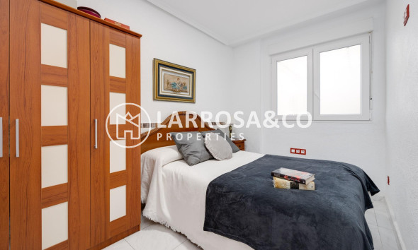 A Vendre - Ground floor apartment - Torrevieja - Playa del cura