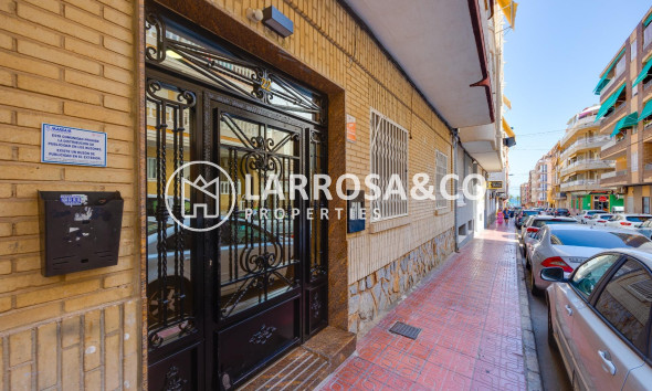 A Vendre - Ground floor apartment - Torrevieja - Playa del cura