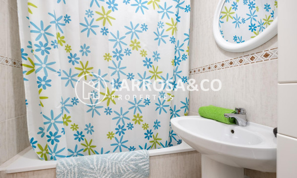 Resale - Apartment - Torrevieja - Habaneras