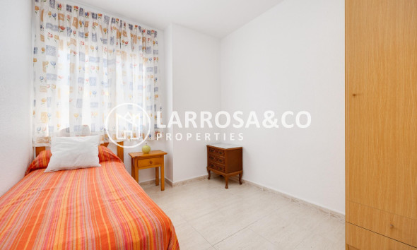 Resale - Apartment - Torrevieja - Habaneras