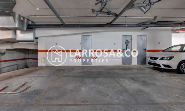 Resale - Apartment - Torrevieja - Habaneras