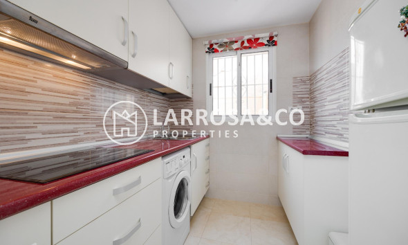 Resale - Bungalow - Torrevieja - Aguas Nuevas