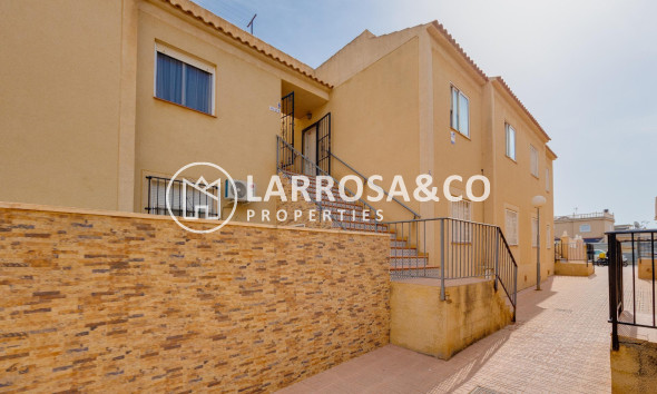 Resale - Bungalow - Torrevieja - Aguas Nuevas