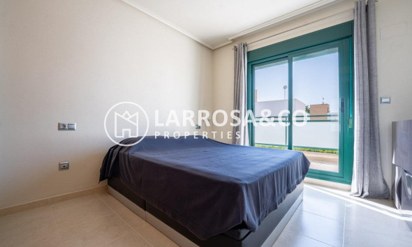 Вторичный рынок - Дом - Сьюдад Кесада - Altos del golf i