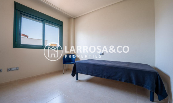 Вторичный рынок - Дом - Сьюдад Кесада - Altos del golf i