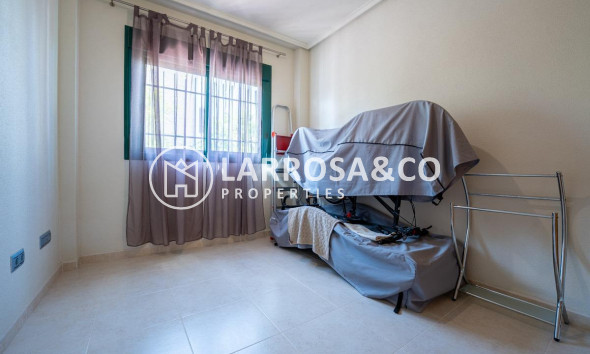 Вторичный рынок - Дом - Сьюдад Кесада - Altos del golf i