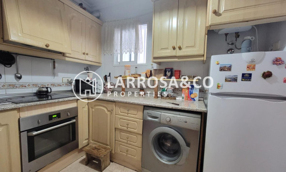 Resale - Apartment - Torrevieja - Centro