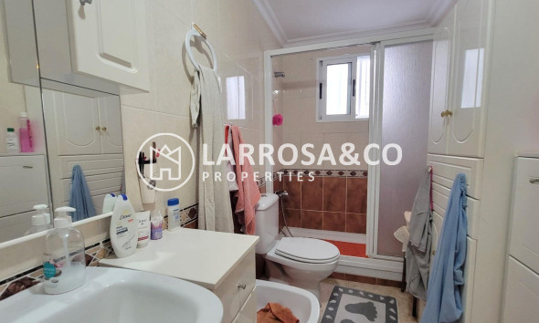 Resale - Apartment - Torrevieja - Centro