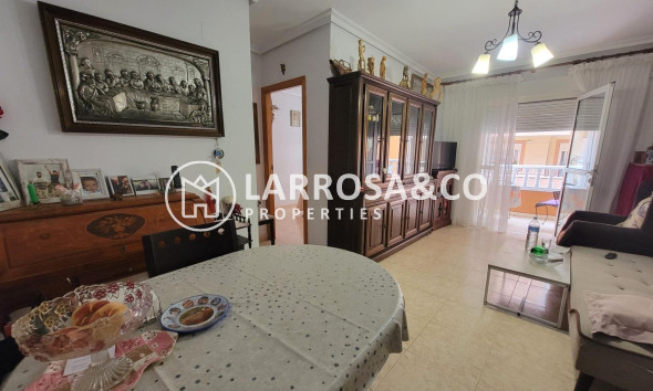 Resale - Apartment - Torrevieja - Centro
