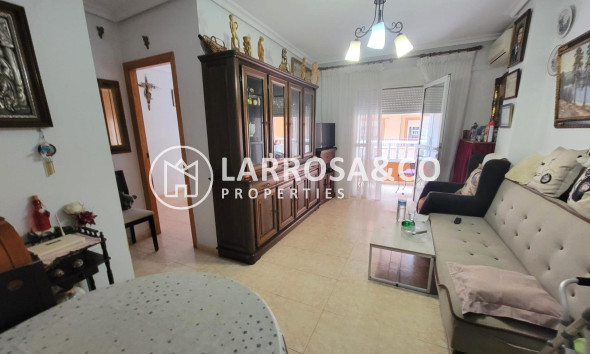 Resale - Apartment - Torrevieja - Centro