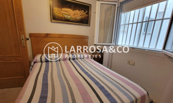 Resale - Apartment - Torrevieja - Centro