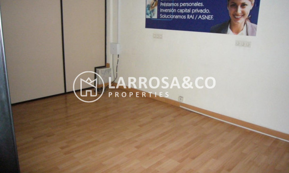 Resale - Commercial space - Torrevieja - torrevieja