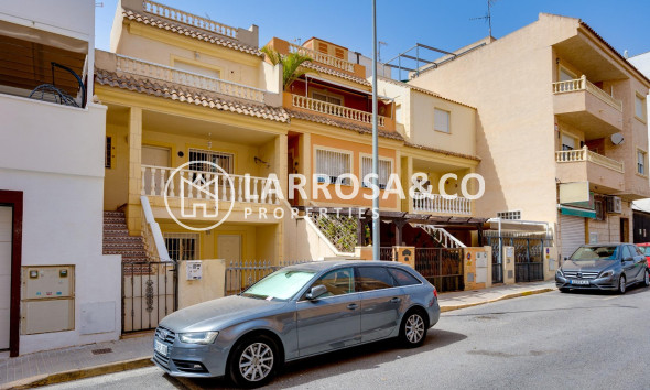 Вторичный рынок - Таунхаус - Лос Монтесинос - Pueblo 8