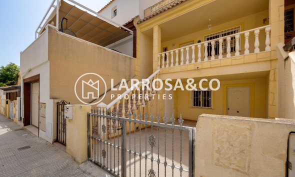 Вторичный рынок - Таунхаус - Лос Монтесинос - Pueblo 8