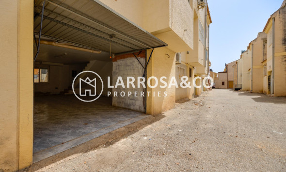 Вторичный рынок - Таунхаус - Лос Монтесинос - Pueblo 8