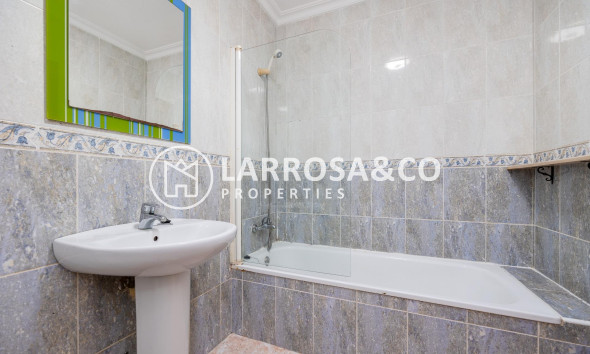 Вторичный рынок - Таунхаус - Лос Монтесинос - Pueblo 8