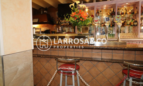 Вторичный рынок - Коммерческая площадь - Торревьеха - Playa del cura