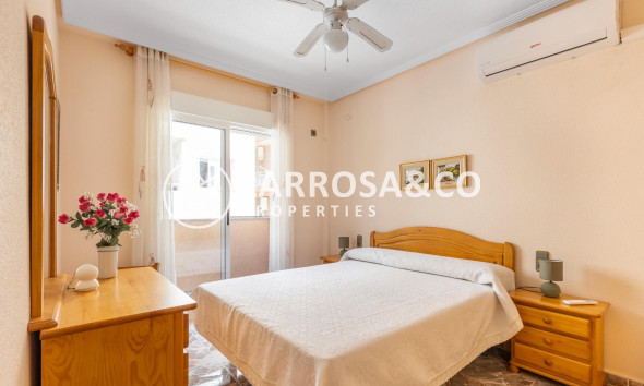 Resale - Semi-detached house - Los Alcázares - Centro