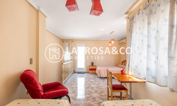 Resale - Semi-detached house - Los Alcázares - Centro