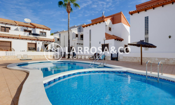 Reventa - Chalet - Orihuela costa - PAU 8