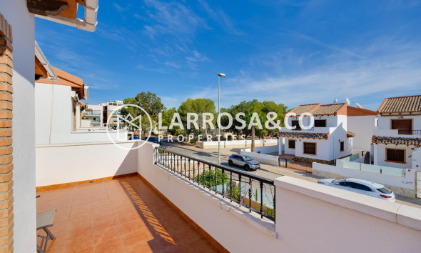 Reventa - Chalet - Orihuela costa - PAU 8