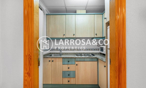 Resale - Apartment - Torrevieja - Estacion de autobuses