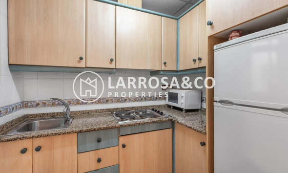 Resale - Apartment - Torrevieja - Estacion de autobuses