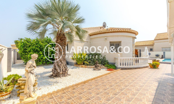 Herverkoop - Villa - Orihuela costa - Playa Flamenca