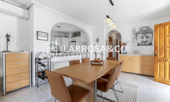 Herverkoop - Villa - Orihuela costa - Playa Flamenca