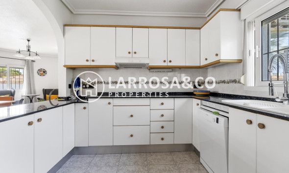 Herverkoop - Villa - Orihuela costa - Playa Flamenca