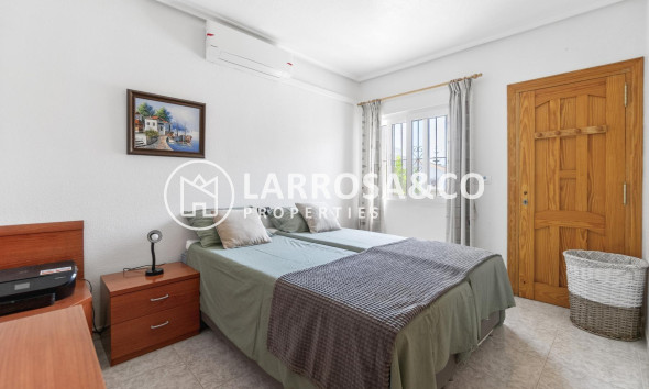 Herverkoop - Villa - Orihuela costa - Playa Flamenca