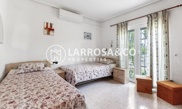 Herverkoop - Villa - Orihuela costa - Playa Flamenca