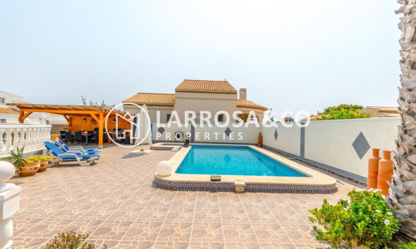 Herverkoop - Villa - Orihuela costa - Playa Flamenca