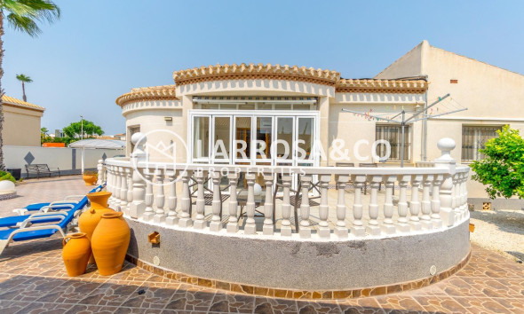 Herverkoop - Villa - Orihuela costa - Playa Flamenca