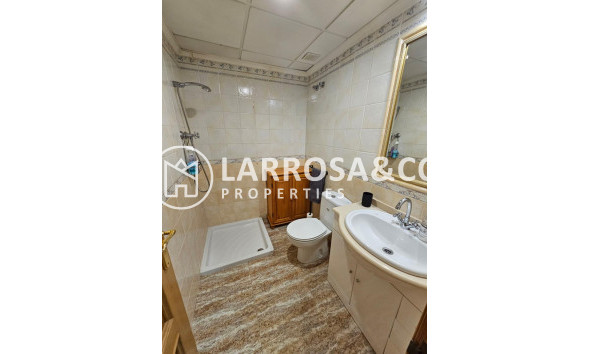 Resale - Apartment - Guardamar del Segura - Cervantes