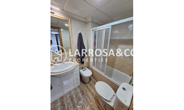 Resale - Apartment - Guardamar del Segura - Cervantes