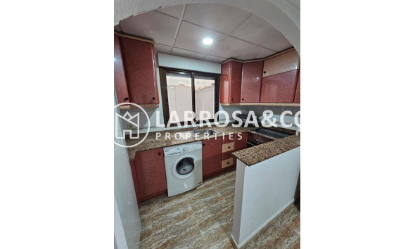 Resale - Apartment - Guardamar del Segura - Cervantes