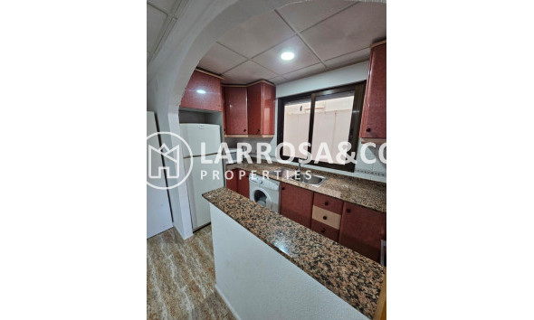 Resale - Apartment - Guardamar del Segura - Cervantes